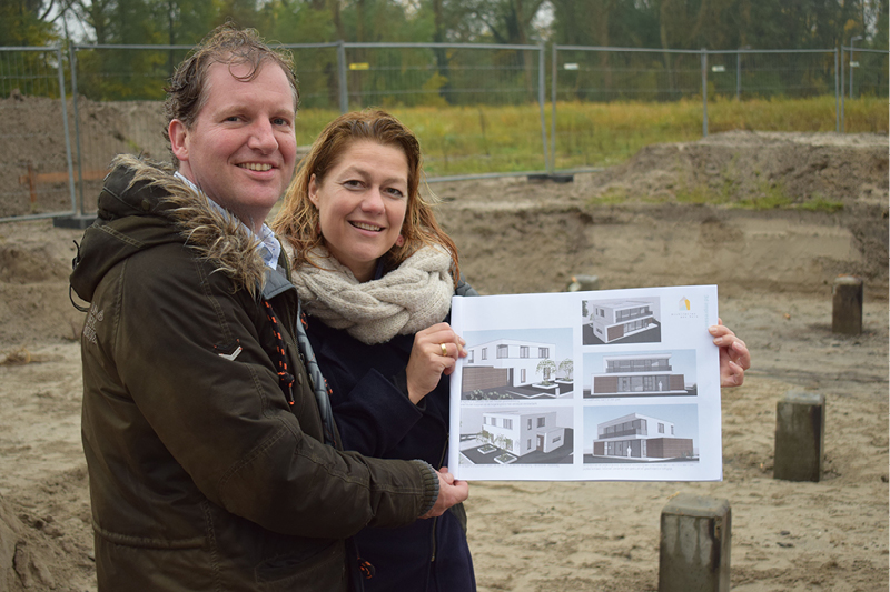 Eerste paal start bouw van de nieuwbouw woning in Rotterdam