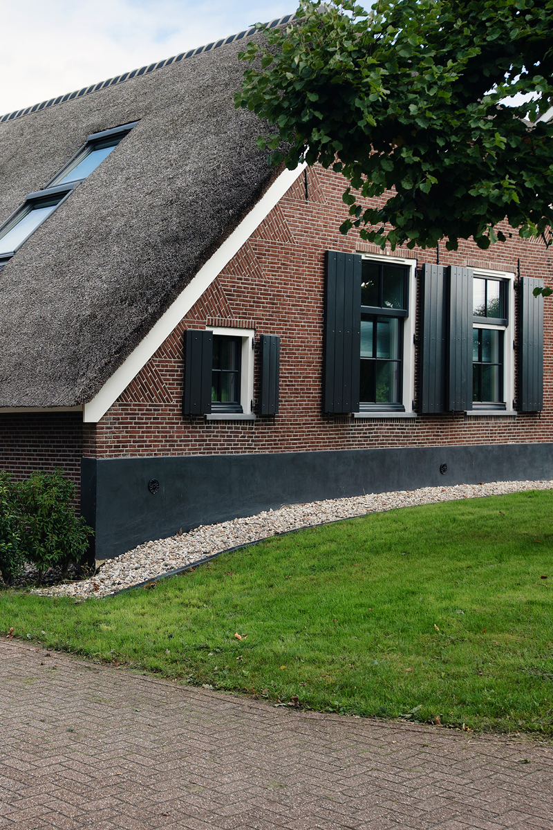 Monument gevel knipvoeg boerderij- restauratie en herbestemming